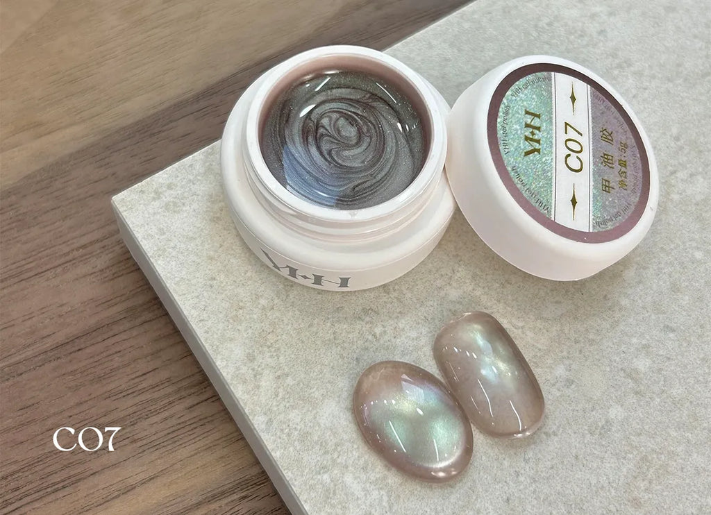 【YHH NAIL / 受注販売(8月中旬前後納期)】Sakura Four Seasons Cat's Eye Collection 5g C01-C40